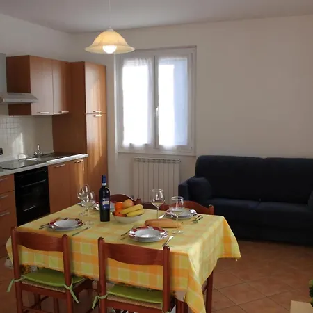 Apartment Ferienwohnung In Mit Garten
